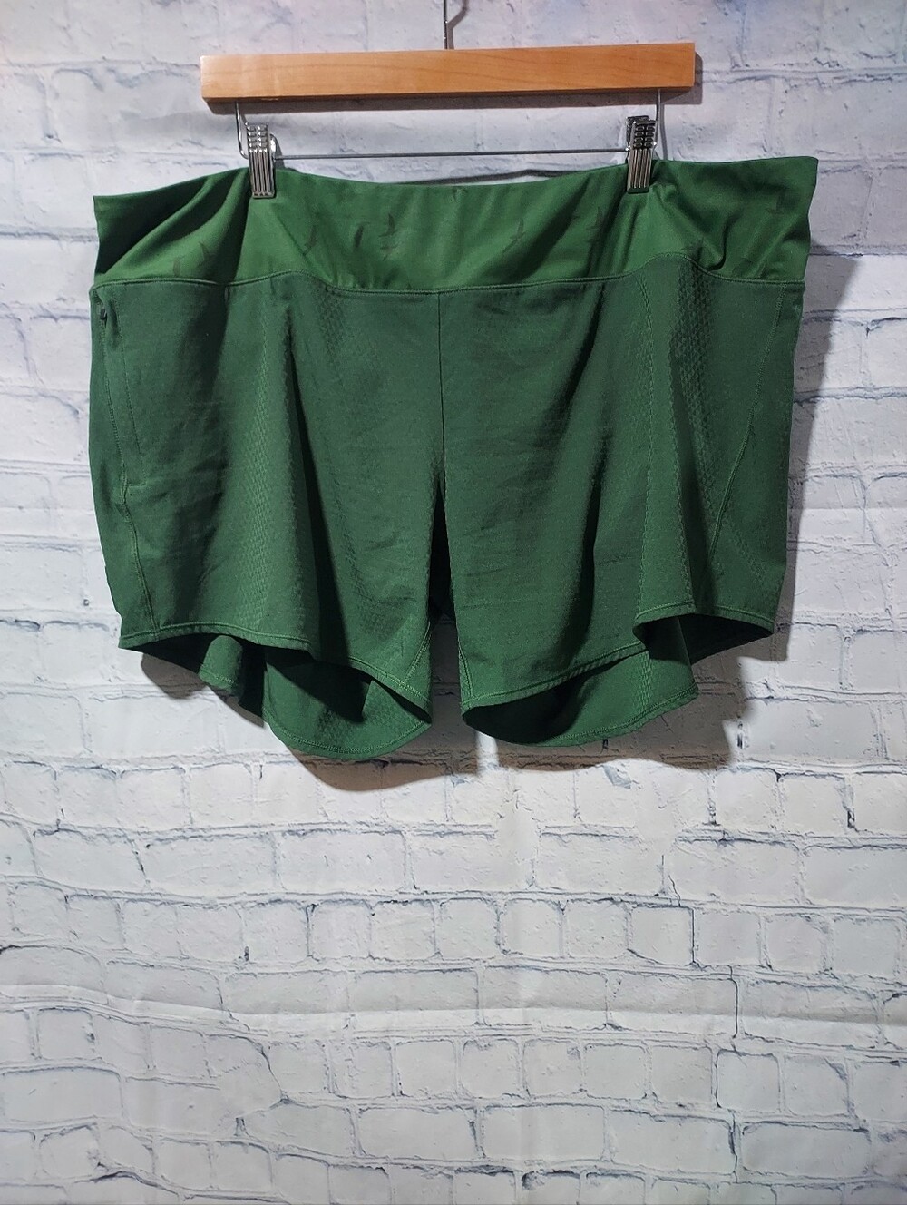 Oiselle Running Shorts Plus Size 20/22 Green Athletic Athleisure Workout